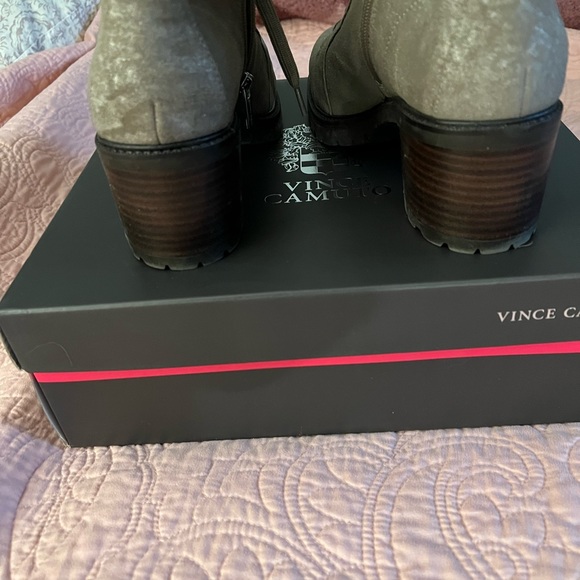 Super stylish, trendy, hiker boot. - Picture 4 of 5